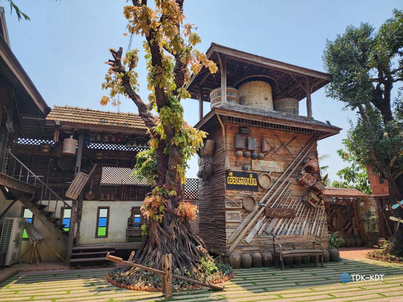 ร้านอาหารลมเย็น