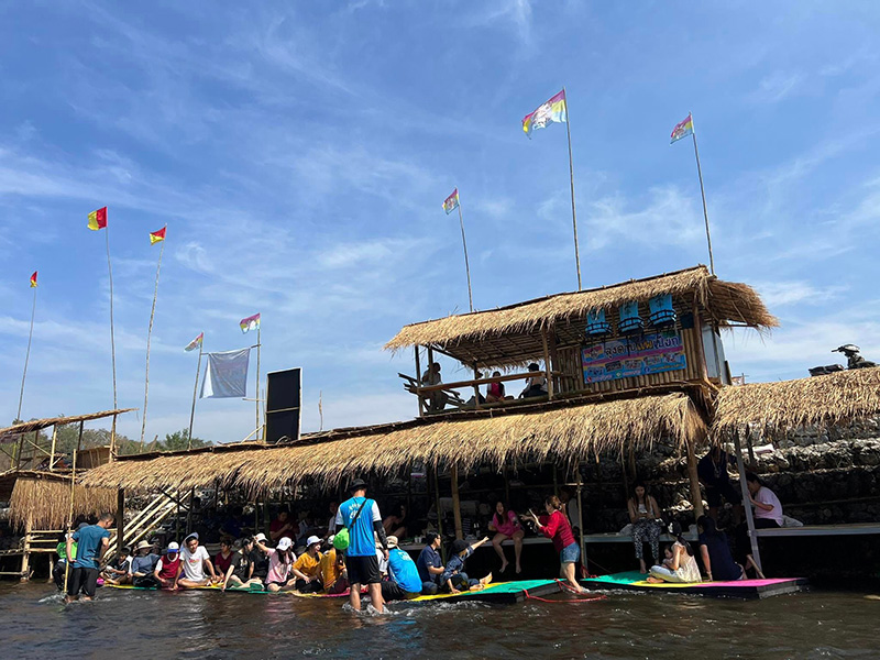 ล่องแพเปียกแม่สรวย บรรยากาศ
