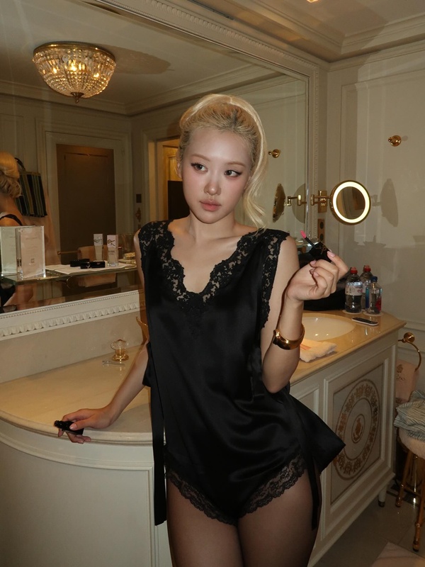 โรเซ่ BLACKPINK  โชว์กินอาหารไทย