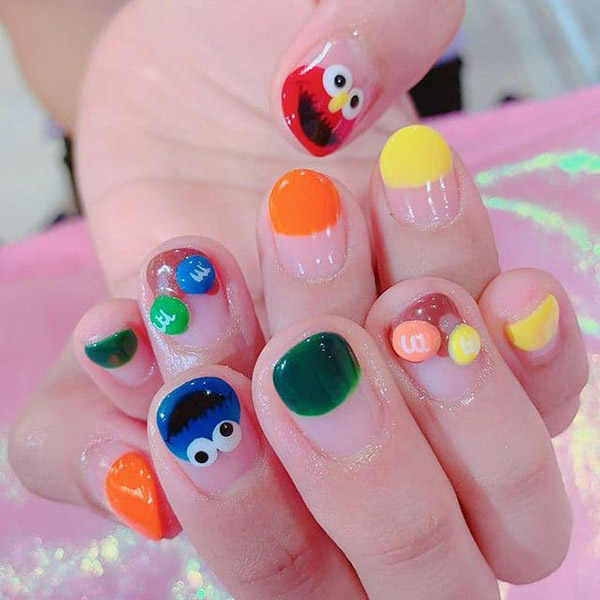 ร้านทำเล็บ, เพนต์เล็บ