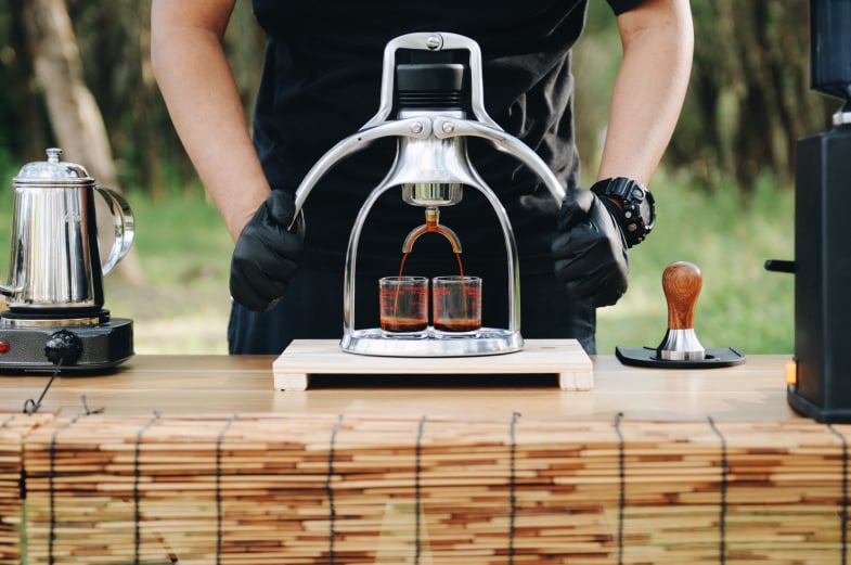 คาเฟ่ในสวนยาง