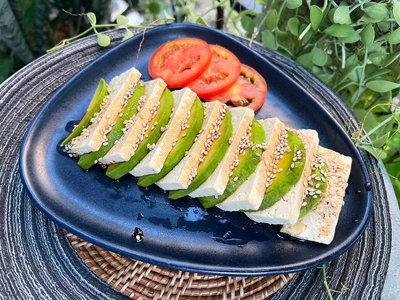 สูตรสลัดเต้าหู้อะโวคาโด เมนูอะโวคาโด เมนูเพื่อสุขภาพ สูตรอาหารคลีน สูตรอาหาร