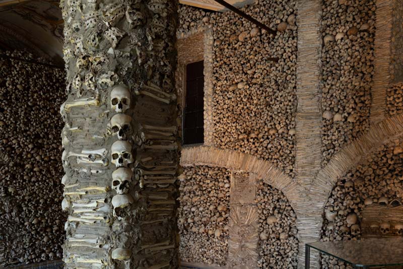 Capela dos Ossos