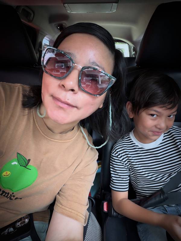 ลูกชาย น้องชาย เร แม๊คโดแนลด์ บวชหน้าไฟ 