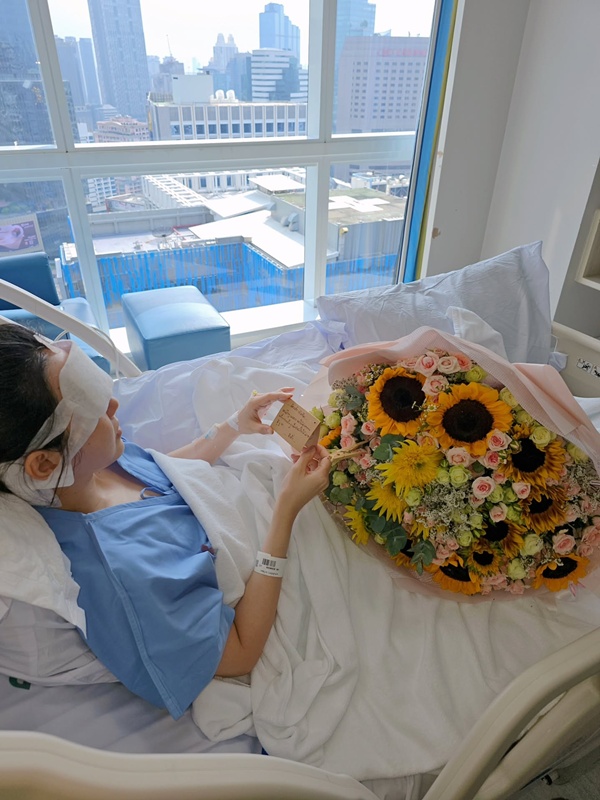 ทับทิม มัลลิกา ผ่าตัดเนื้องอกในสมอง