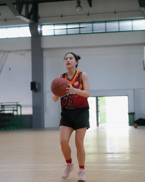 ไอซ์ รักชนก ประวัติ