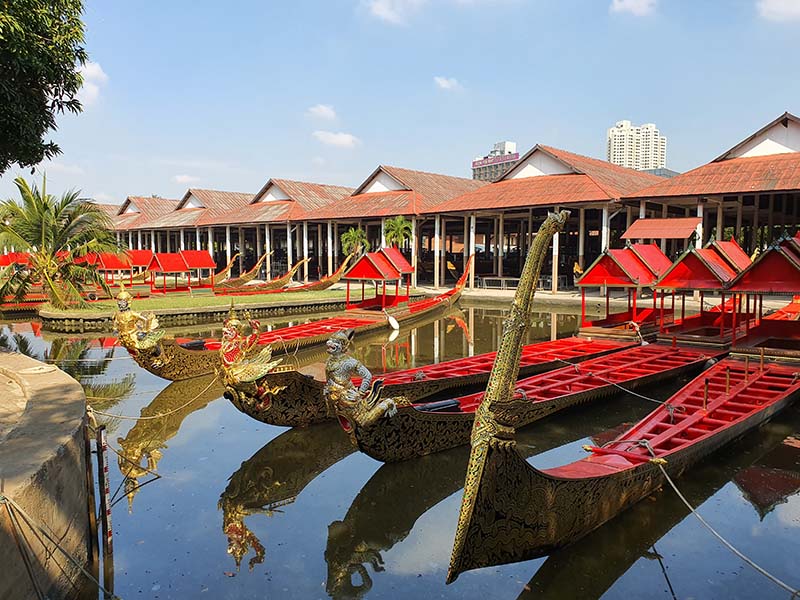 ที่เที่ยวปีใหม่ในกรุงเทพ พิพิธภัณฑสถานแห่งชาติ เรือพระราชพิธี