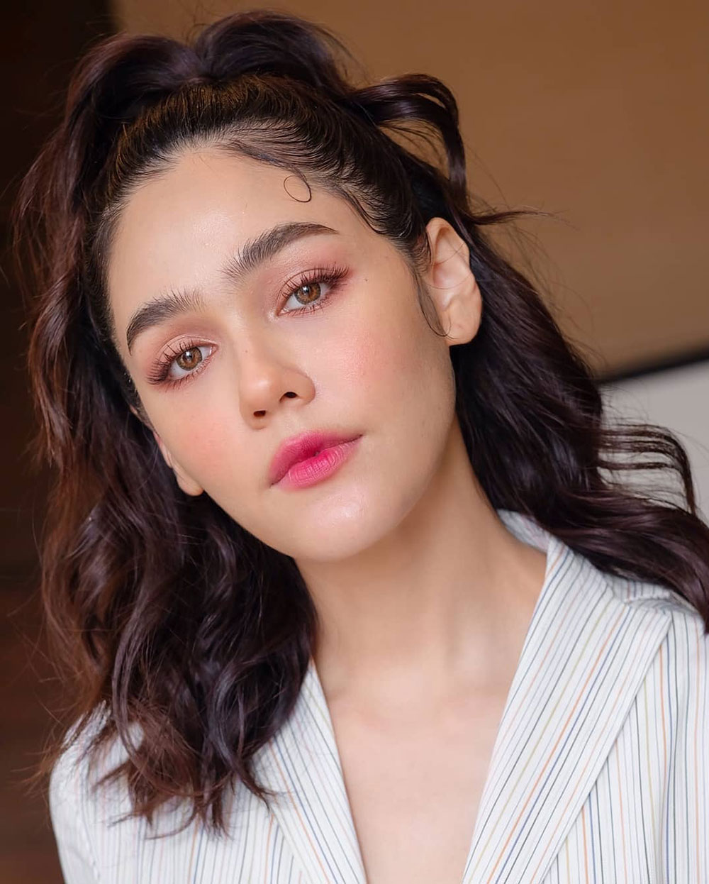 ชมพู่ อารยา