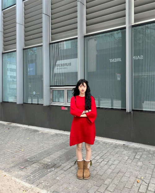 12 ไอเดียแต่งตัววันคริสต์มาส 2567 ส่องลุคสุดน่ารัก เข้ากับเทศกาล แถมไม่ดูโอเว่อร์