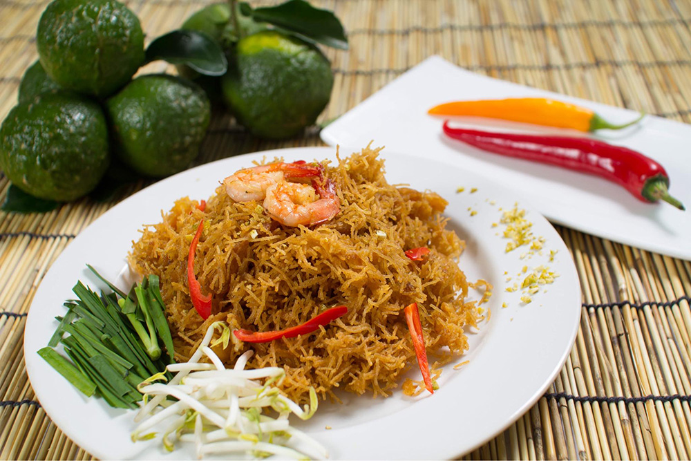 หมี่กรอบ