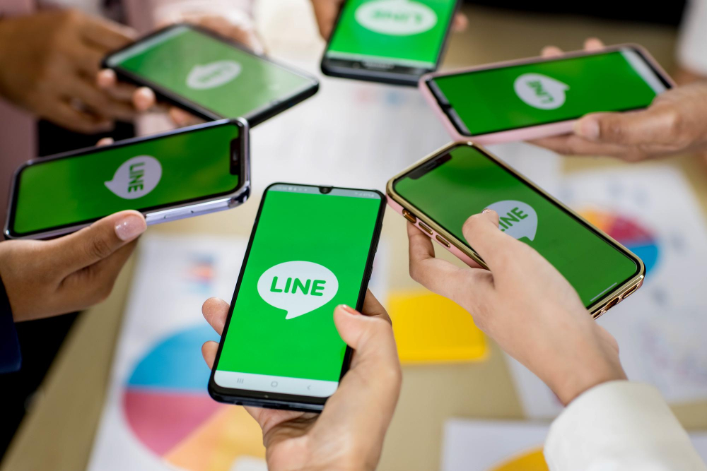 ใช้ LINE คุยงาน
