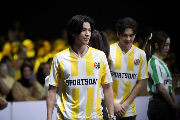 กลัฟ คณาวุฒิ