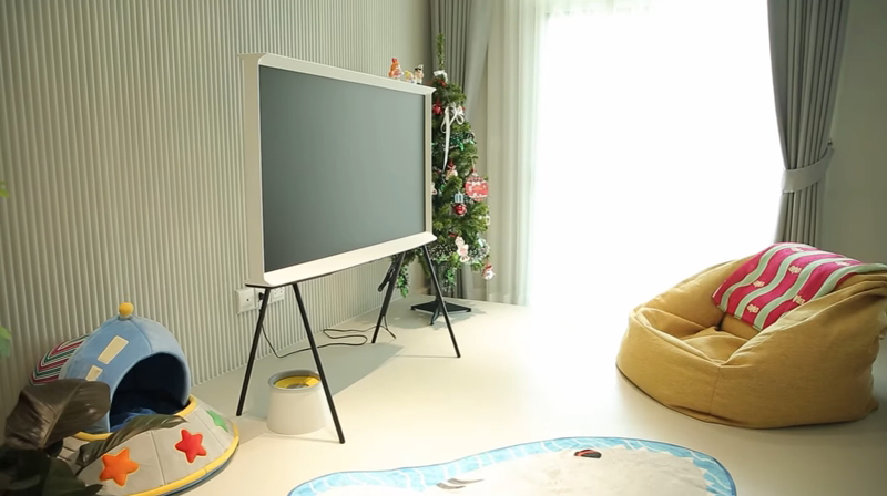 บ้าน มีน พีรวิชญ์ ทีวีในห้องนอน
