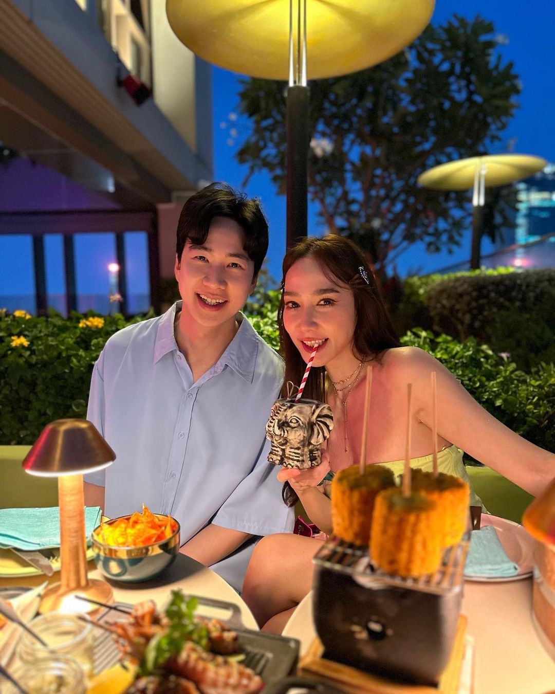 :อั้ม พัชราภา , ไฮโซนิน