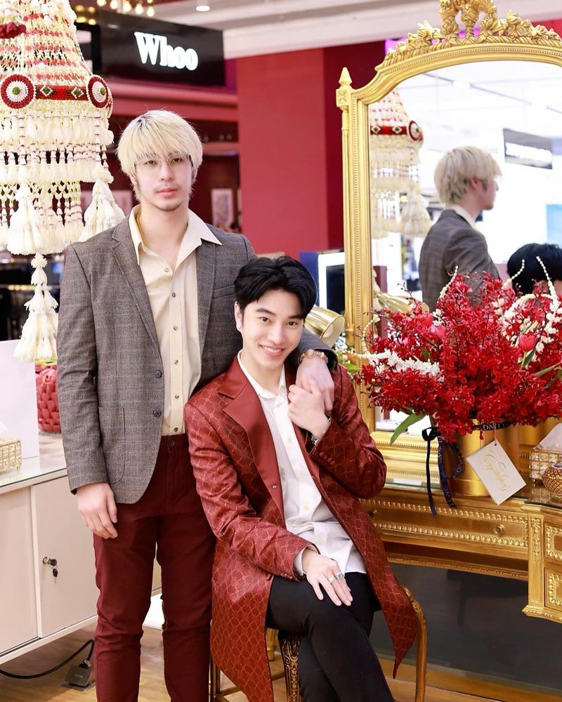 น้องฉัตร ช่างแต่งหน้า