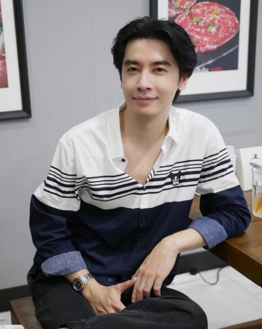 ออย ธนา ดาราชายอายุ 40 อัป