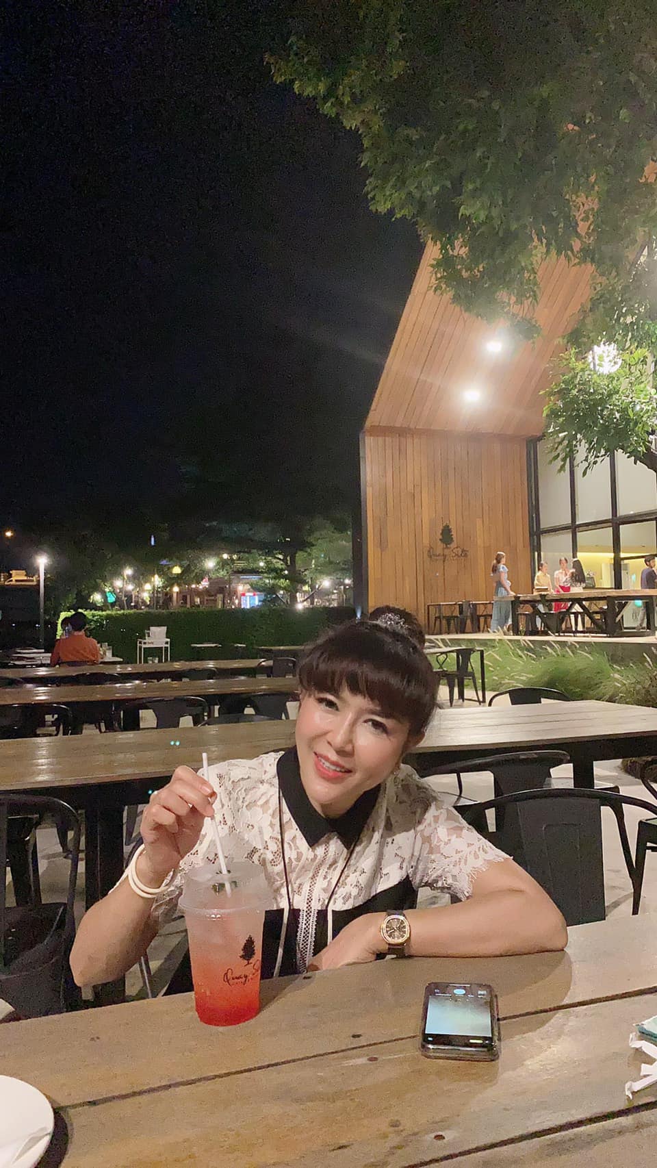 กบ อนุสรา