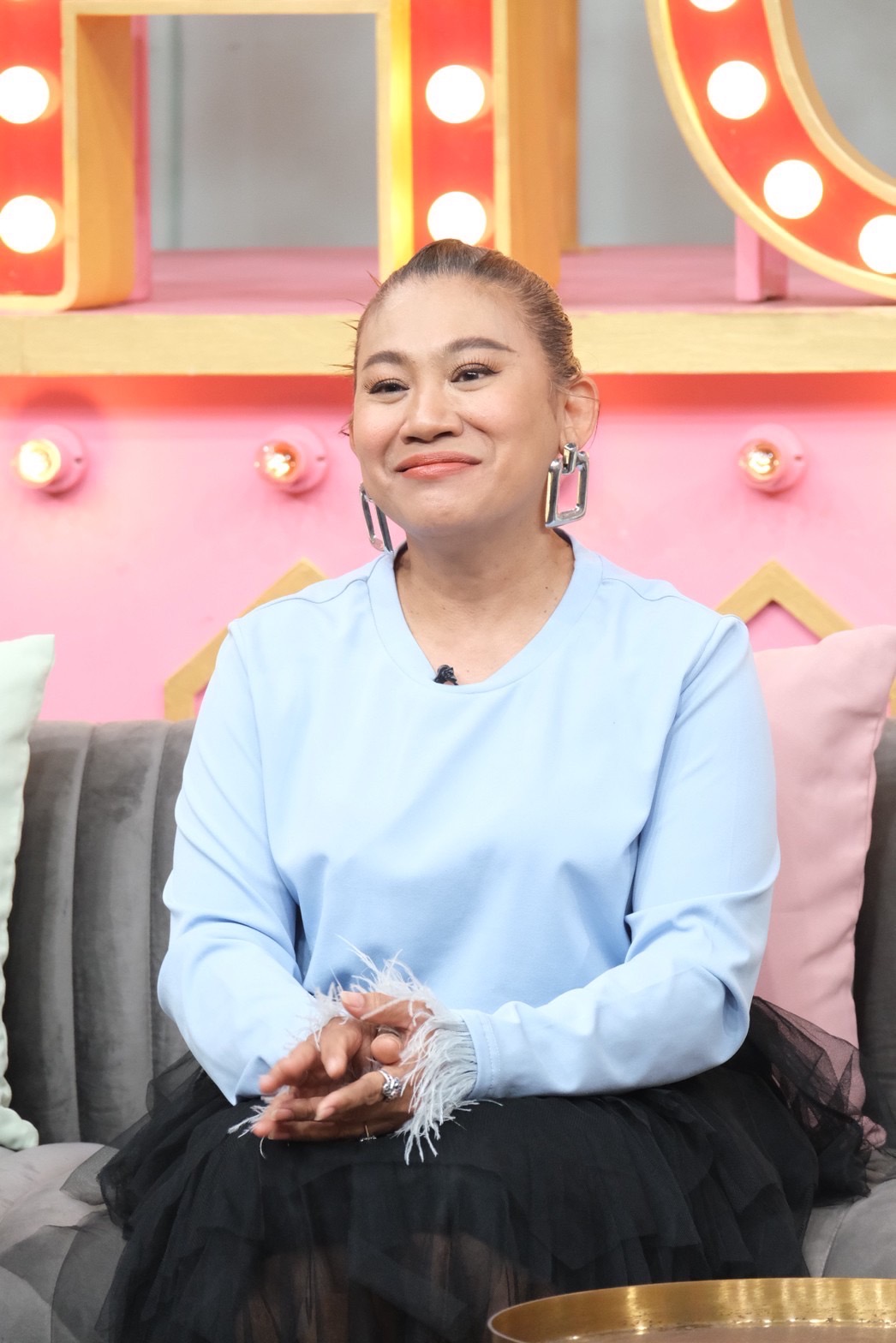 จอย ชวนชื่น