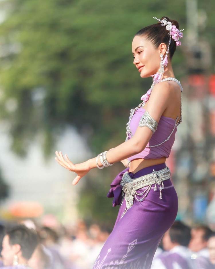 น้ำตาล ชลิตา