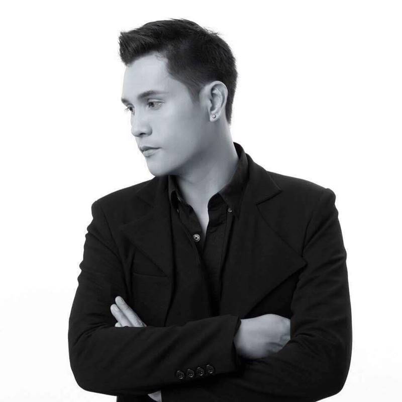 ชรัส เฟื่องอารมย์, เบส วีร์ พัชรยากร