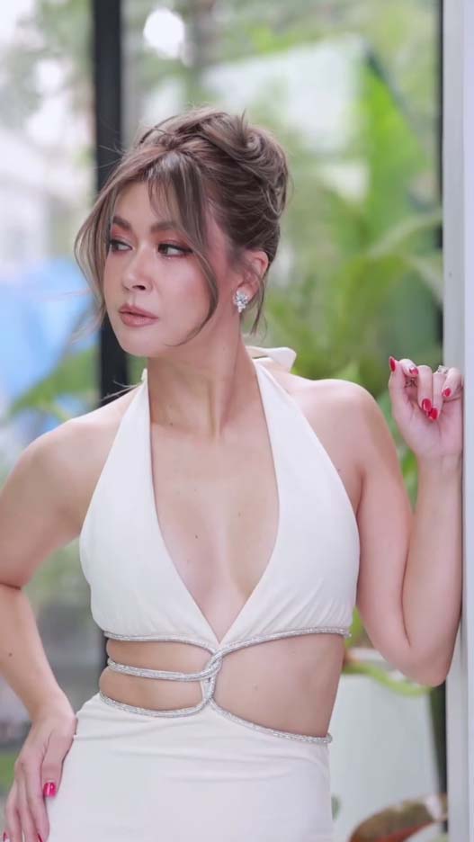 เอมี่ กลิ่นประทุม