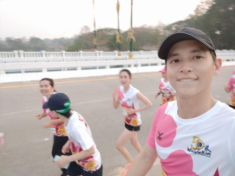 เจมส์ แต้ว