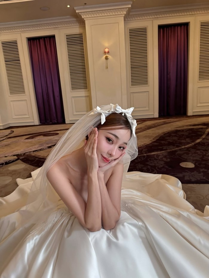 นิวเคลียร์ หรรษา  ใส่ชุดวิวาห์สวยมาก คนสงสัยเตรียมงานแต่งใหม่หรือเปล่า 