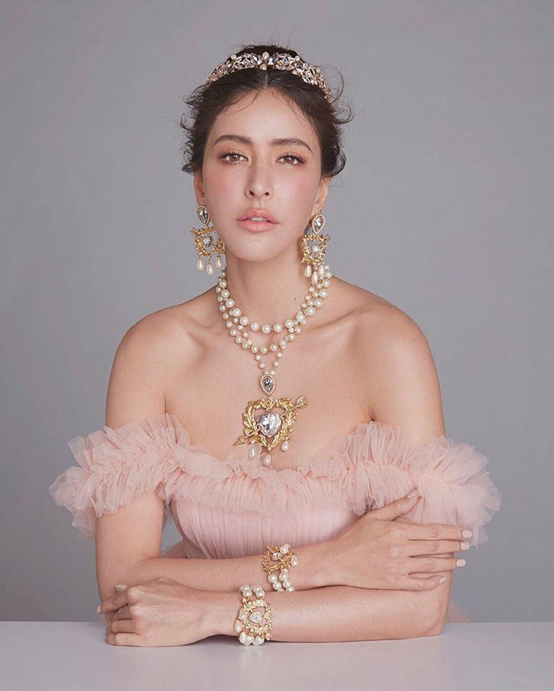 ดาราหญิง