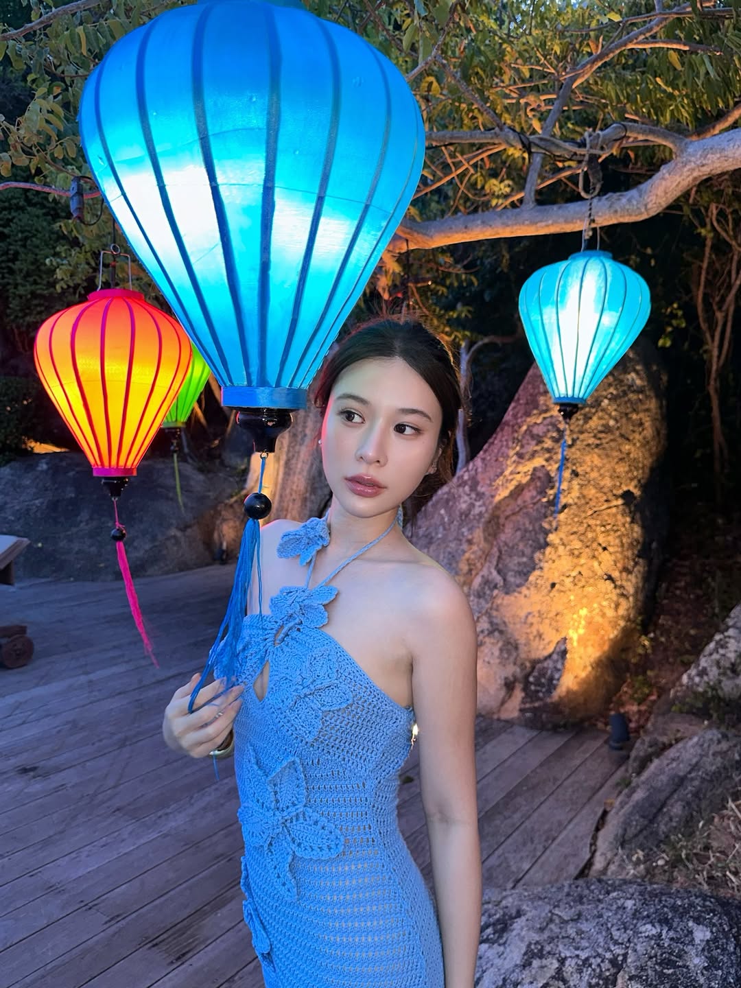 เก้า สุภัสสรา อวดลุคเซ็กซี่ซู่ซ่าริมทะเล