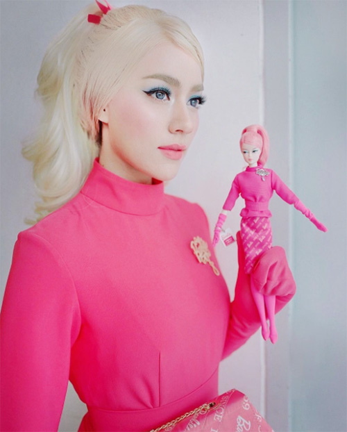 แต่งตัวบาร์บี้