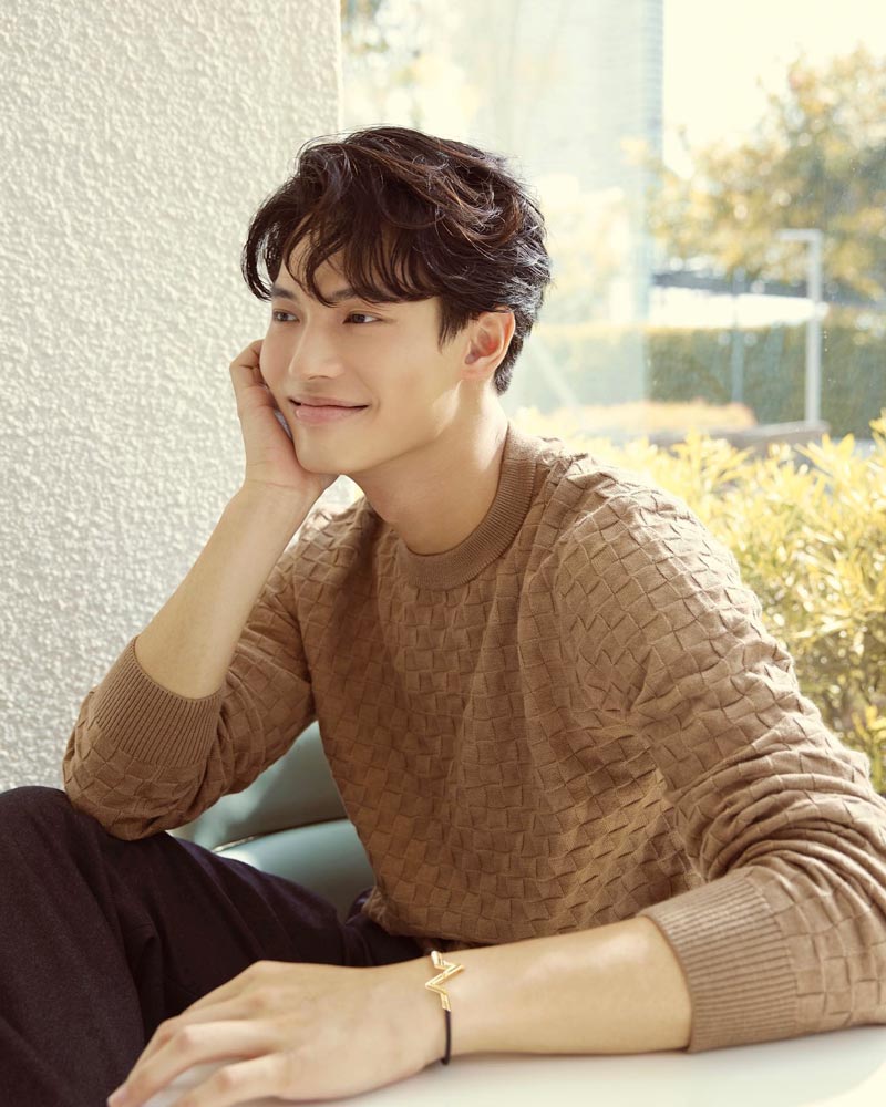 วิน เมธวิน