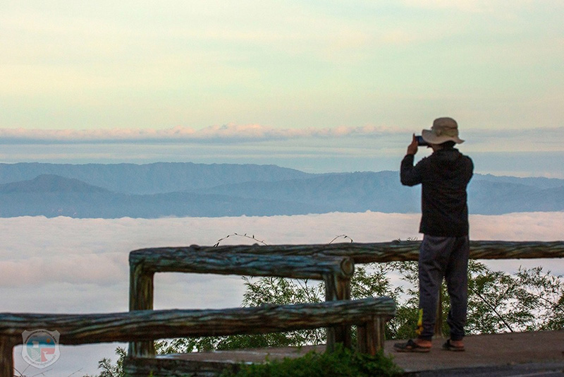 จุดชมวิวร่องกล้าฮั้นแน้ว ภูหินร่องกล้า