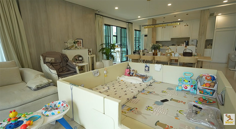 บ้าน เนย-แจม-พิกเล็ท