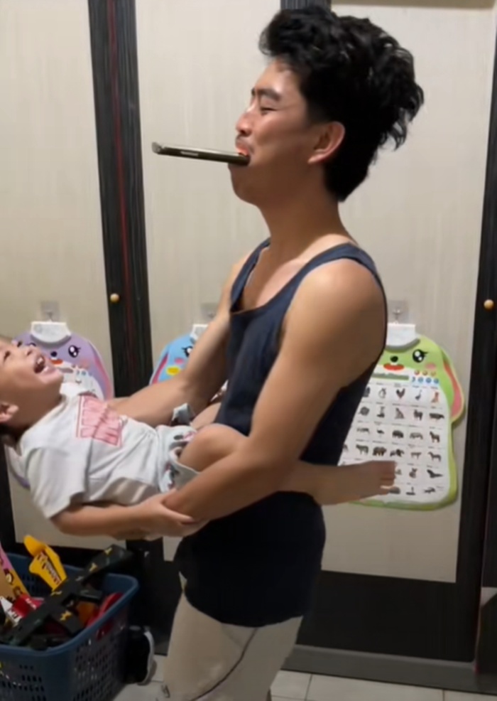 อุ้มลูก