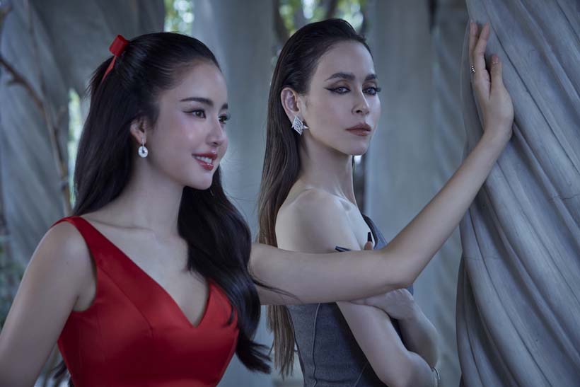 โบว์ เมลดา ประกบ นัท มีเรีย แปลงโฉมสโนว์ไวท์และราชินี ใน Disney's Snow White สโนว์ไวท์