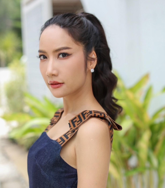 เอ๊ะ อิศริยา พัฒนาการความสวย