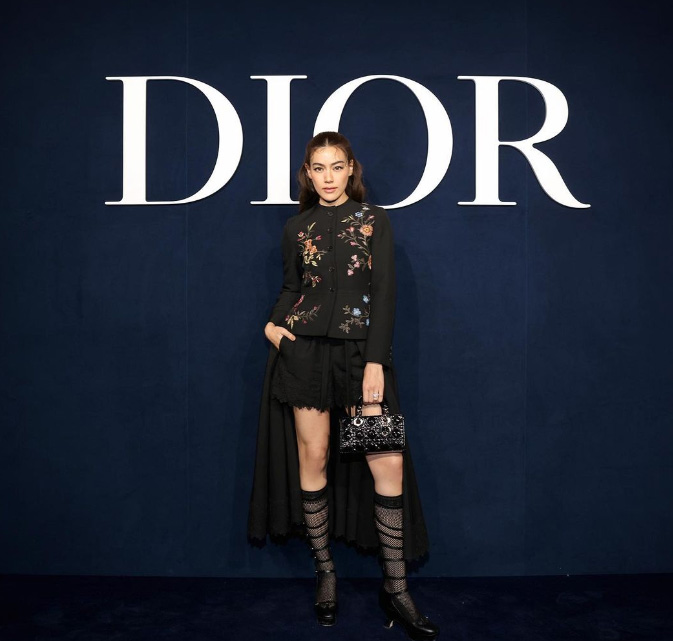 คิม คิมเบอร์ลี่ paris fashion week 2023