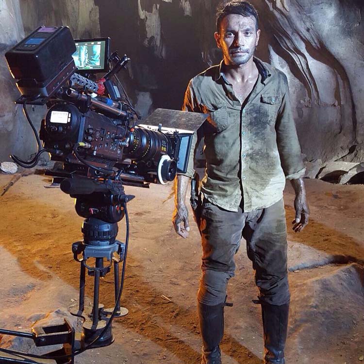 วินัย ไกรบุตร