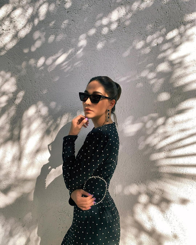 พลอย เฌอมาลย์ ชุดว่ายน้ำ