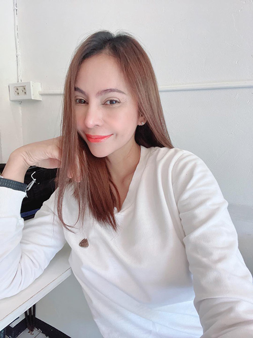 นิกกี้ขยี้ข่าว ประวัติ