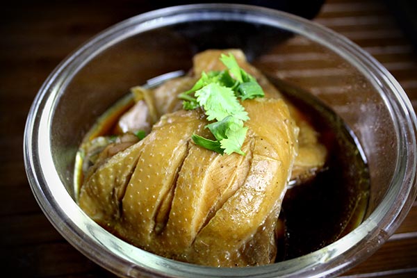 ไก่ต้มน้ำปลา