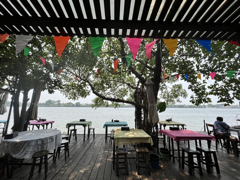 บ้านท่าน้ำนนท์