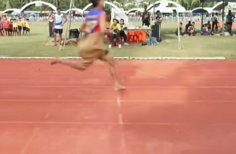 วิ่งกระสอบ