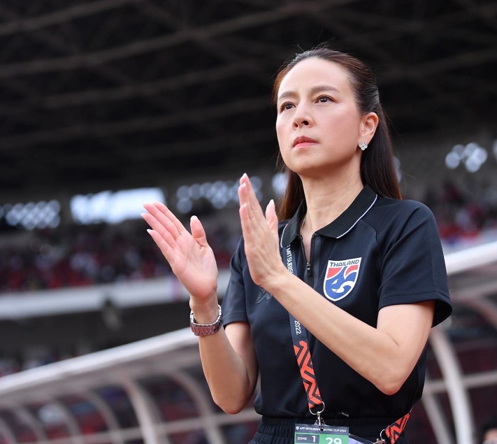 มาดามแป้ง นวลพรรณ ประวัติ