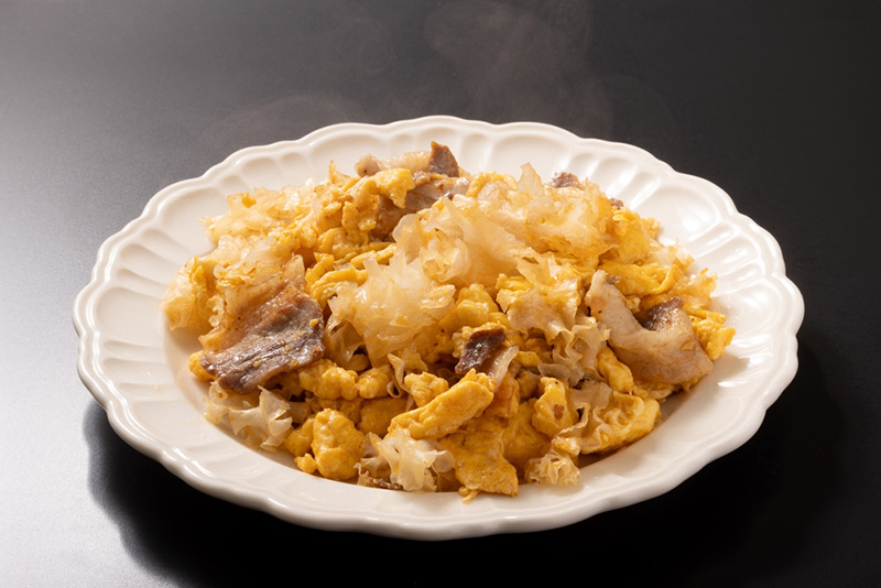 เห็ดหูหนูขาวผัดไข่ เมนูผักผัดไข่ เมนูผัดผัก เมนูไข่ สูตรอาหาร