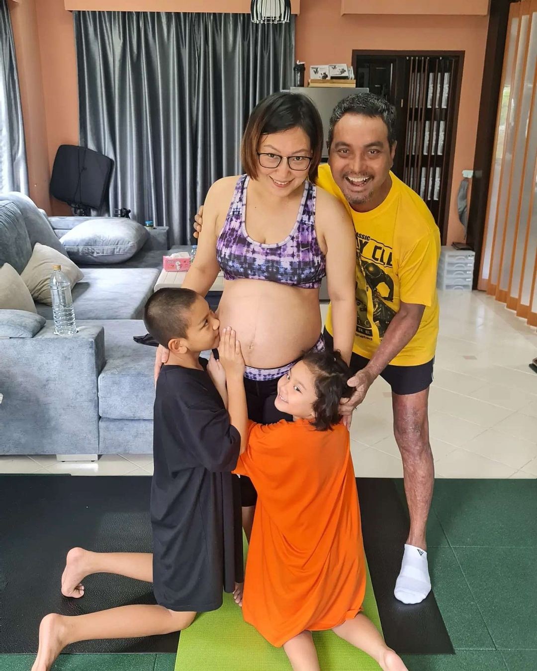 วินัย ไกรบุตร