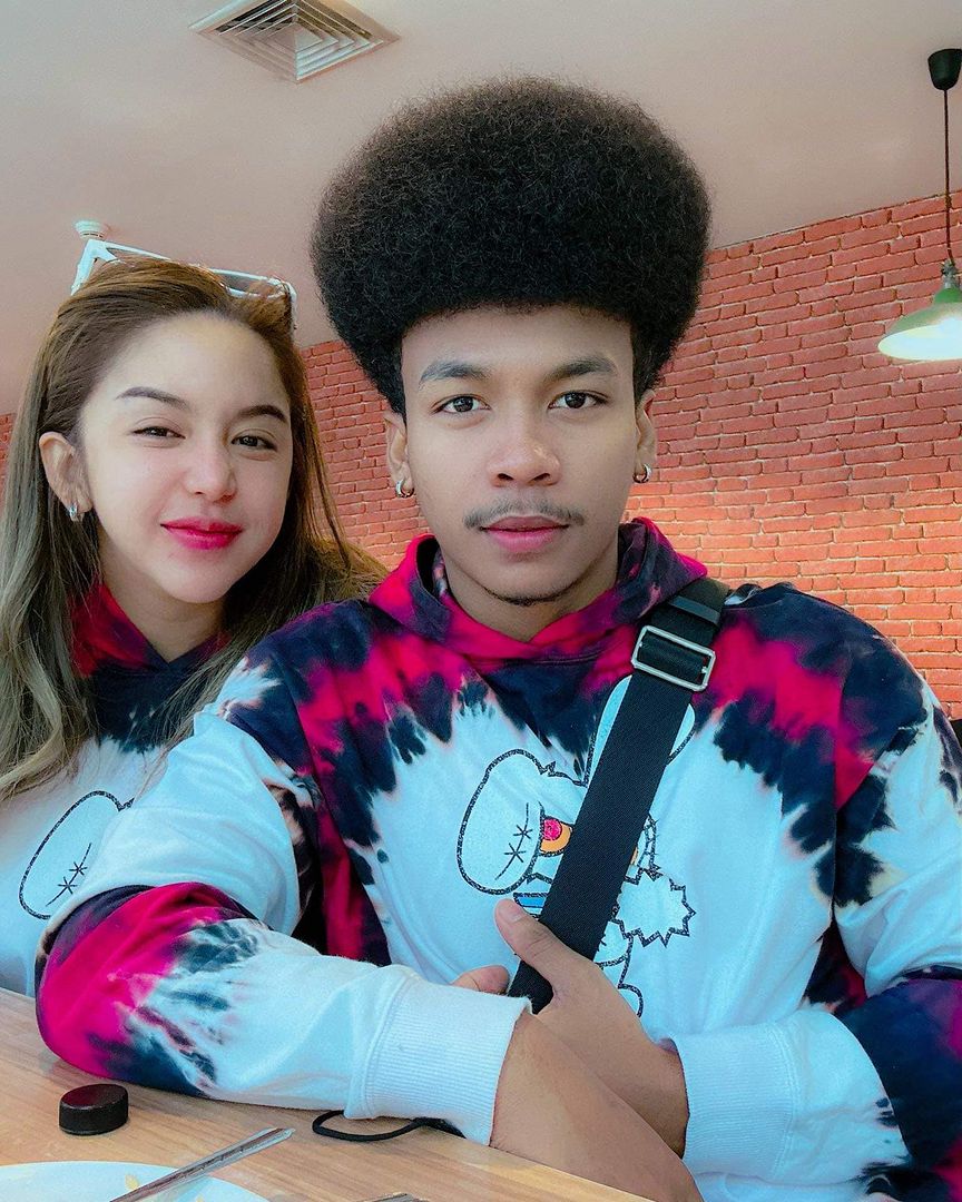 นัส ภรรยา โชค รถแห่