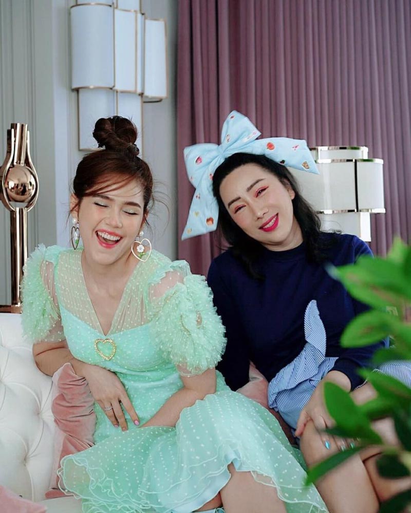 หวานเจี๊ยบ ผจก. ชมพู่ อารยา