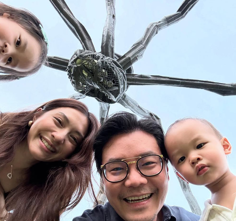 มิว นิษฐา โชว์หุ่นสุดเป๊ะ ควงไฮโซเซนต์ สามีและลูก เที่ยวเขาใหญ่ 