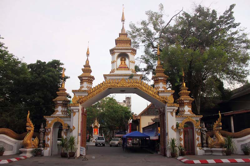 บริเวณหน้าวัดอุปคุต